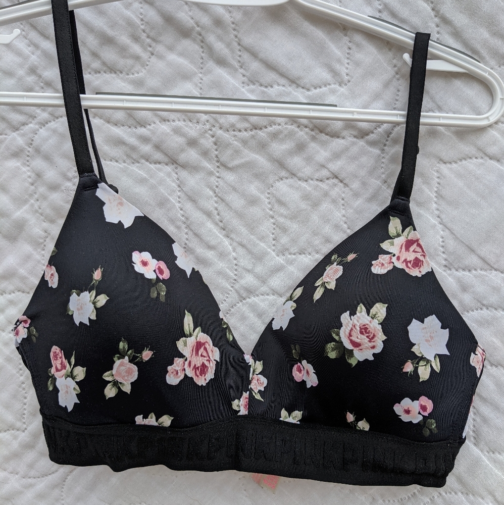 Pink Victoria Secret bralette 🌸